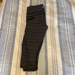 Lululemon cropped leggings